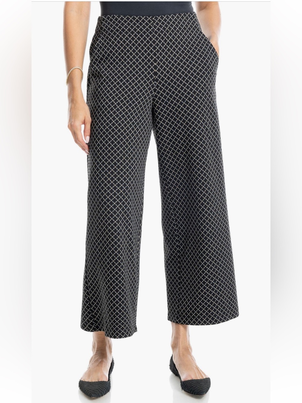 Max Studio Double Knit Crop Wide Leg Pants